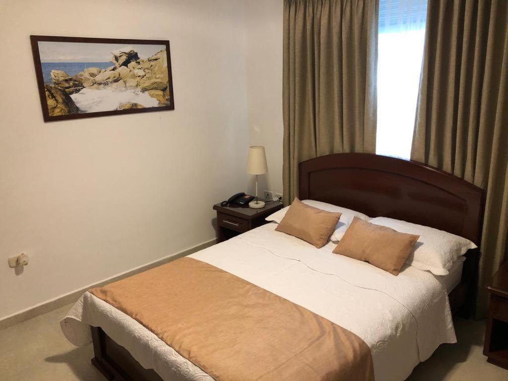 Colon Plaza Hotel Tumaco Zewnętrze zdjęcie